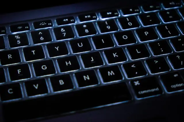 Top 11 Best Keyboards for Engineers [List & Guide]